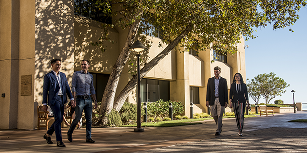 Jd-MBA students walking