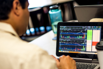 Human + AI: Shifting the Paradigm in Modern Business Operations