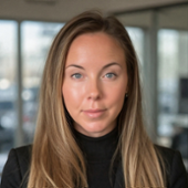 Samantha Jones Headshot