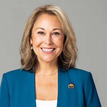 Alumna Tamara Suminski